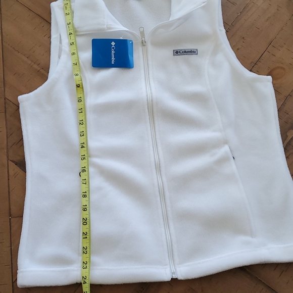 🆕️ Columbia Vest - Picture 3 of 3